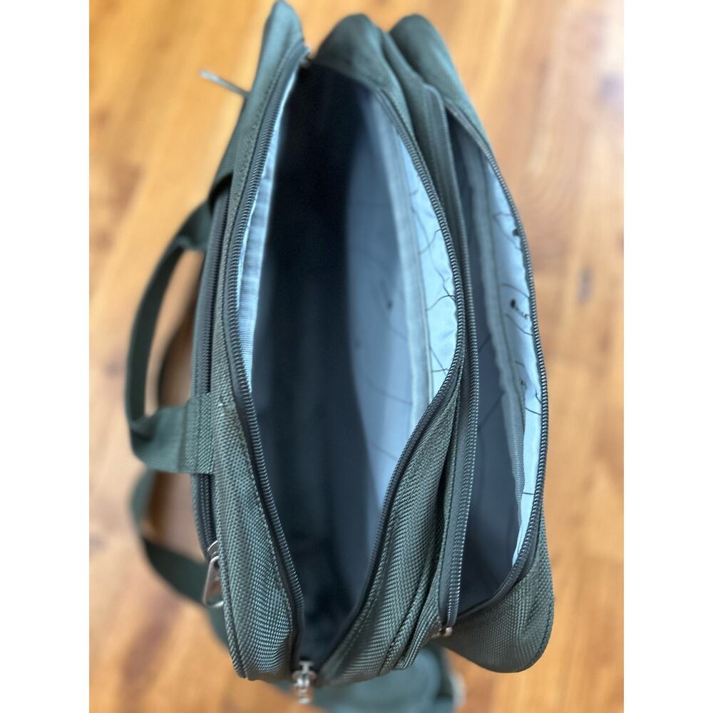 Delsey Laptop Computer Messenger Bag Army Green Tons of Storage EUC - Picture 5 of 10